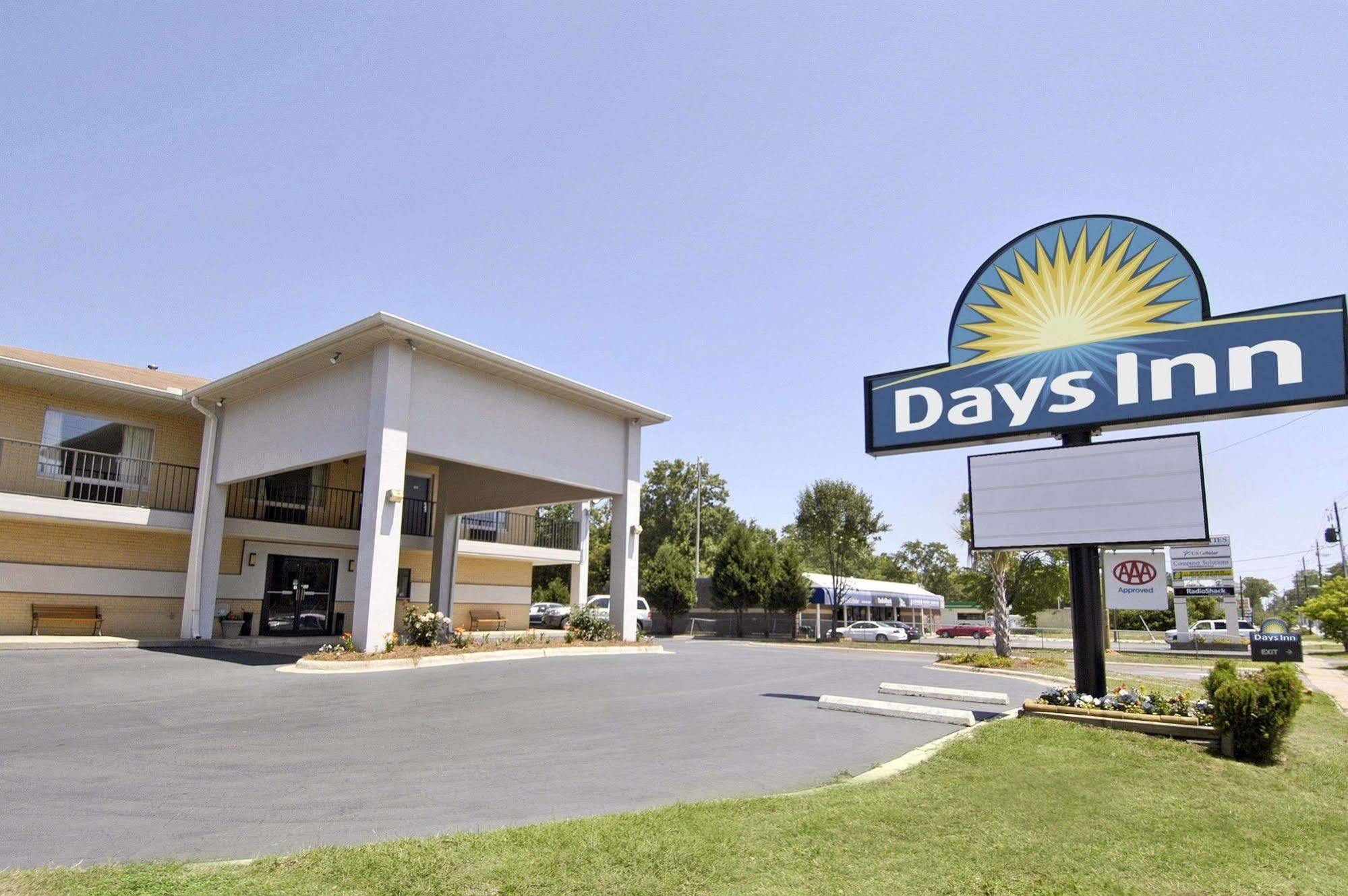Days Inn Cheraw ภายนอก รูปภาพ
