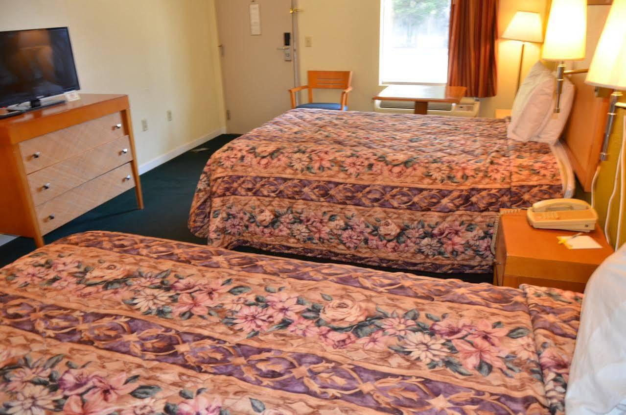 Days Inn Cheraw ภายนอก รูปภาพ