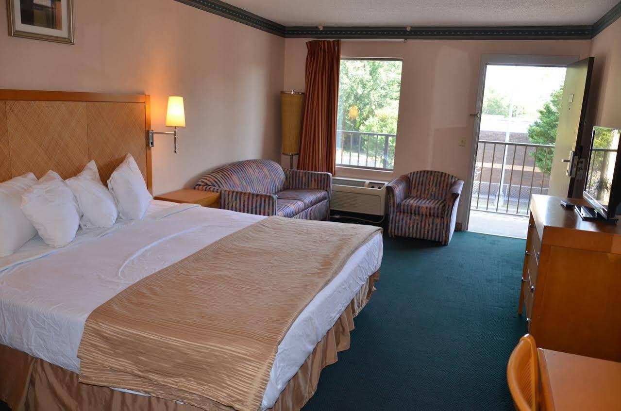 Days Inn Cheraw ภายนอก รูปภาพ